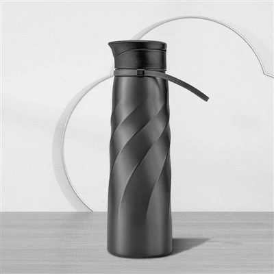 Sportowa butelka na wodę o pojemności 1000 ml typu Swirl z uchwytem do przenoszenia. Przenośny czajnik podróżny na zewnątrz